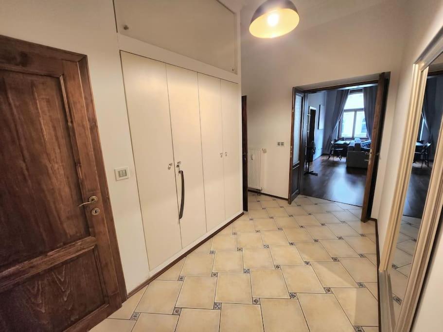 Spacious Apartment 6Min From The Dancing House Prága Kültér fotó